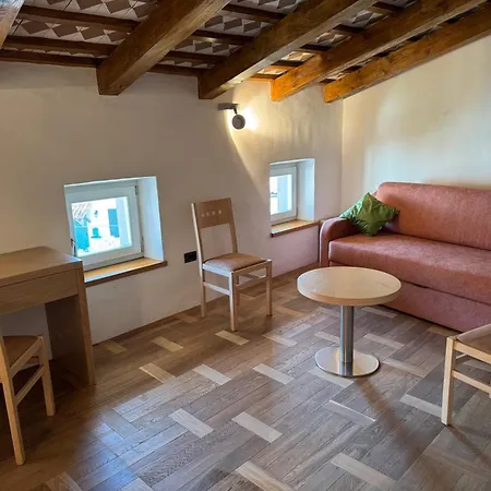 Апартаменты Smartnook And Шмартно