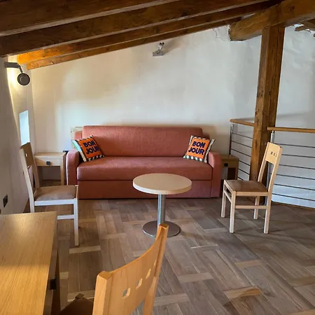 Smartnook And アパート