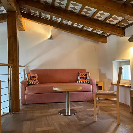 Apartman Smartnook And *
