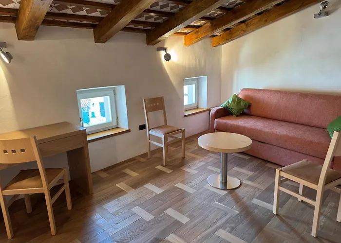 Апартаменты Smartnook And Шмартно